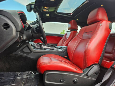 2015 Dodge Challenger SXT