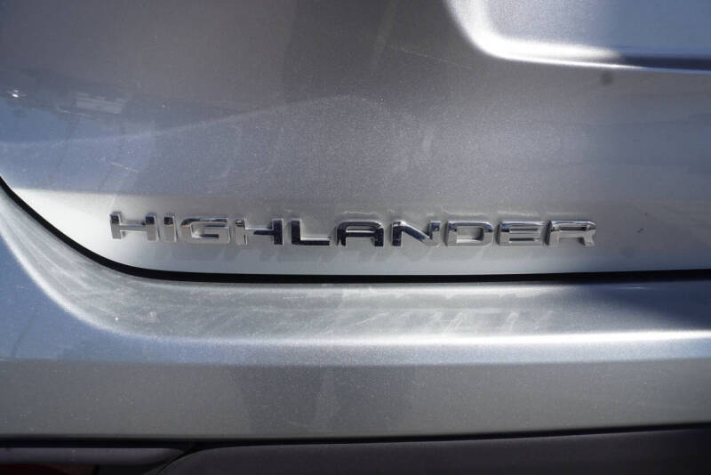 2022 Toyota Highlander L