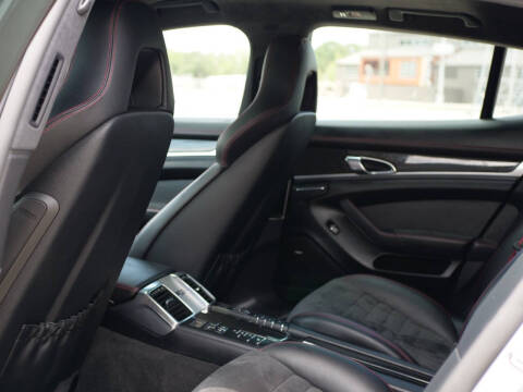 2016 Porsche Panamera GTS