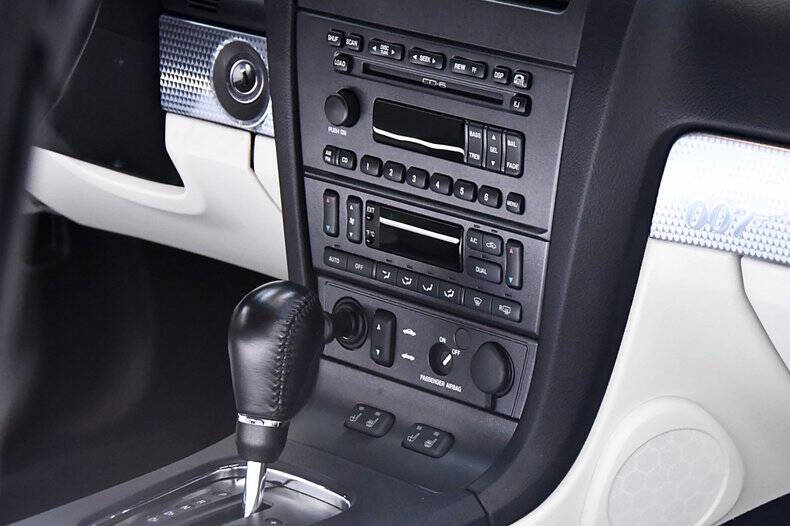 2003 Ford Thunderbird Limited Edition 007