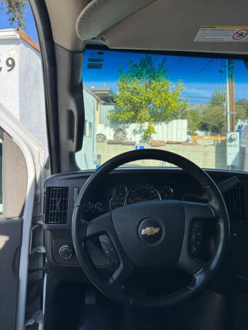 2023 Chevrolet Express 2500