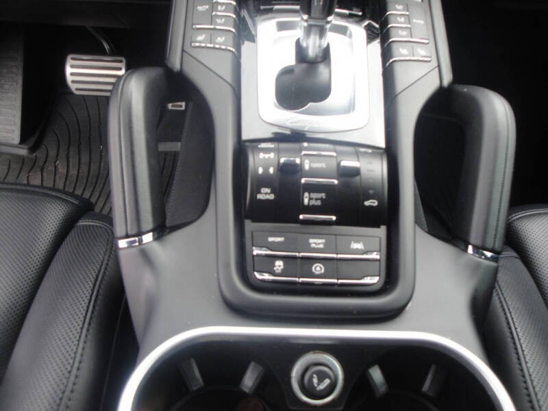 2017 Porsche Cayenne Turbo