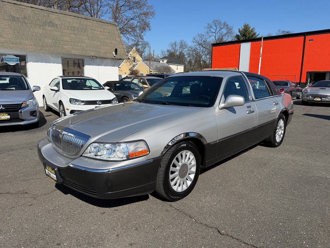2005 Lincoln Town Car 22