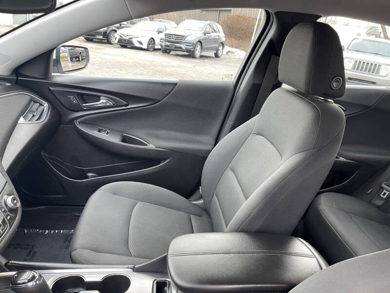 2017 Chevrolet Malibu LT