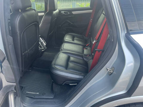 2018 Porsche Cayenne GTS