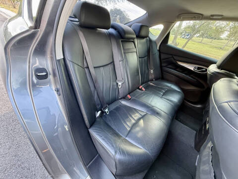 2015 Infiniti Q70 3.7