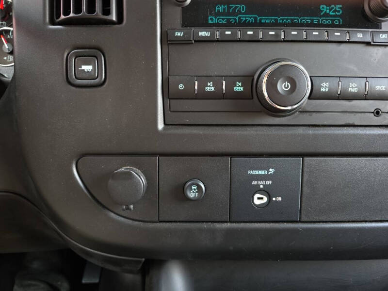 2024 Chevrolet Express 2500