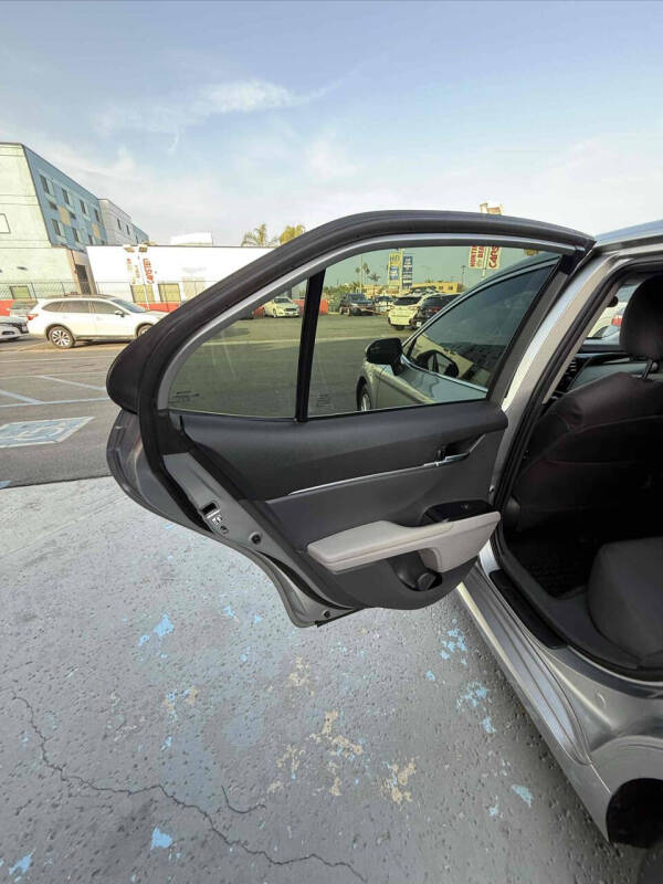 2019 Toyota Camry LE