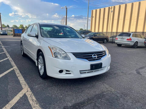 2012 Nissan Altima for sale at Gq Auto in Denver CO