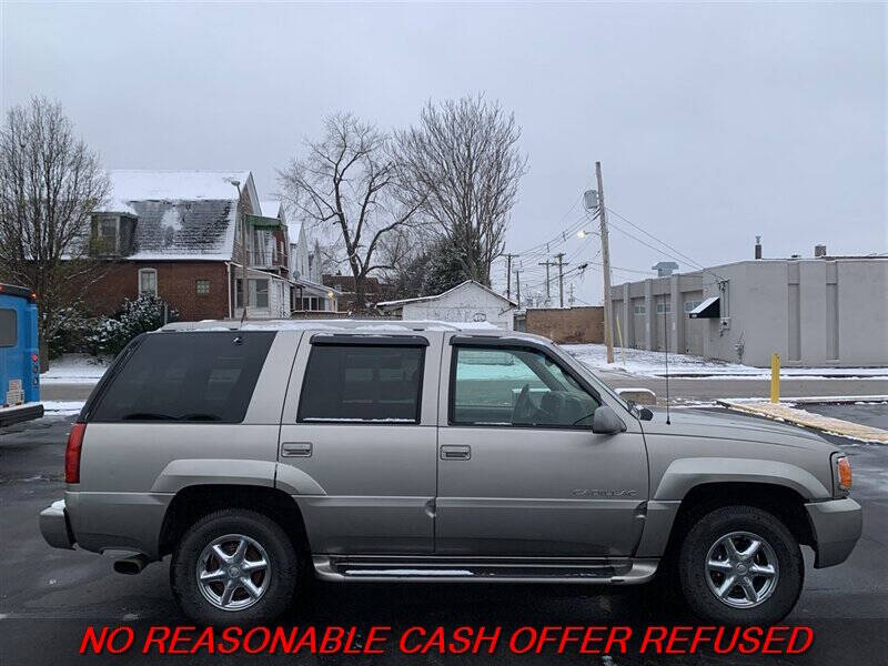 2000 Cadillac Escalade