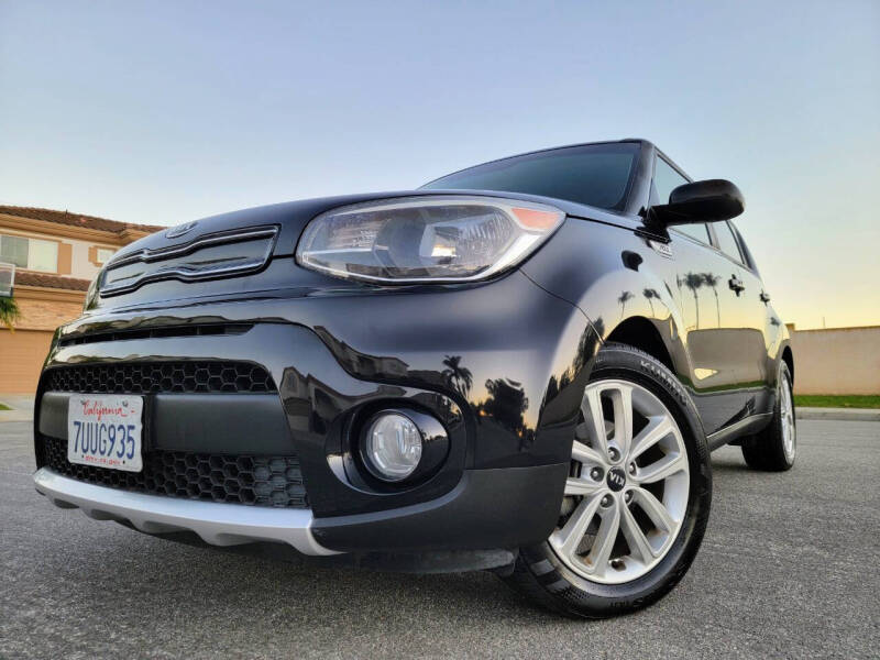 2017 Kia Soul +