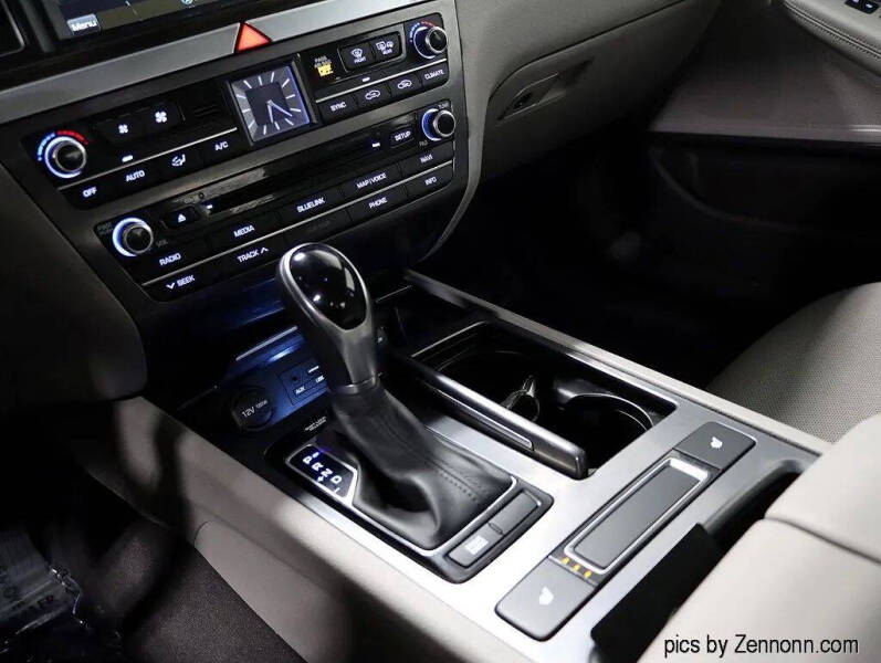 2015 Hyundai Genesis