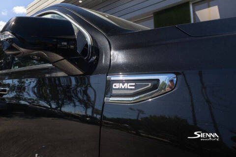 2021 GMC Yukon XL SLT