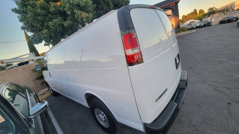 2021 Chevrolet Express 2500