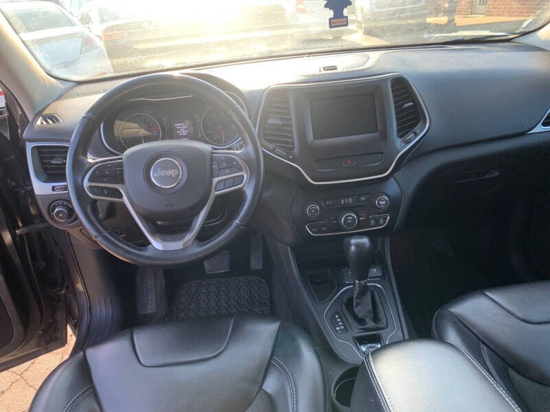 2019 Jeep Cherokee Latitude Plus