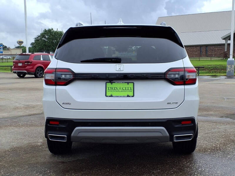 2025 Honda Pilot Elite