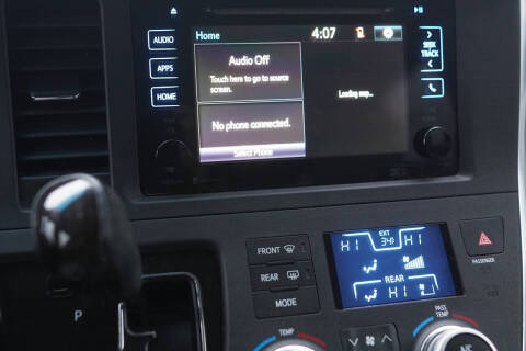 2015 Toyota Sienna XLE 8-Passenger