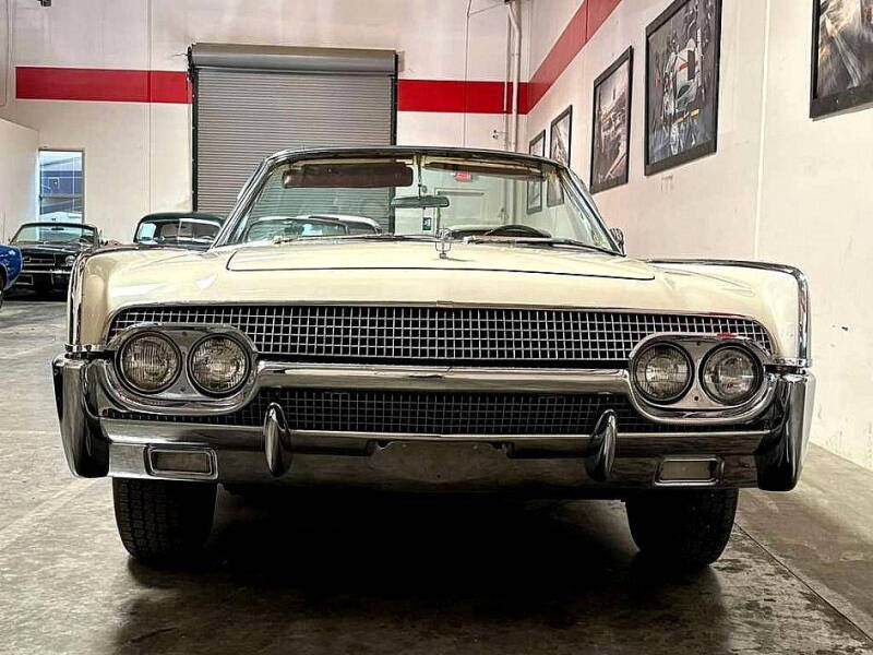 1961 Lincoln Continental