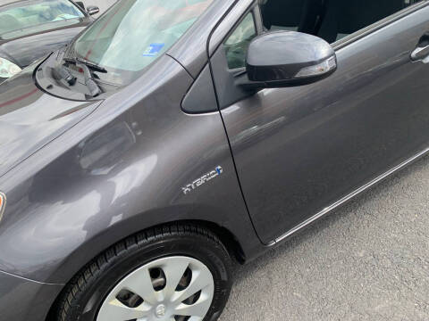 2012 Toyota Prius c Two