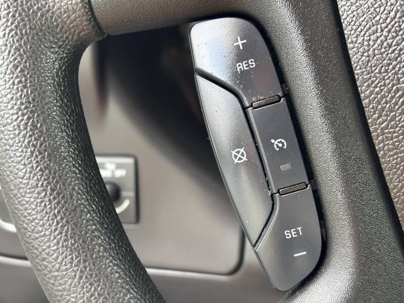 2024 Chevrolet Express 2500