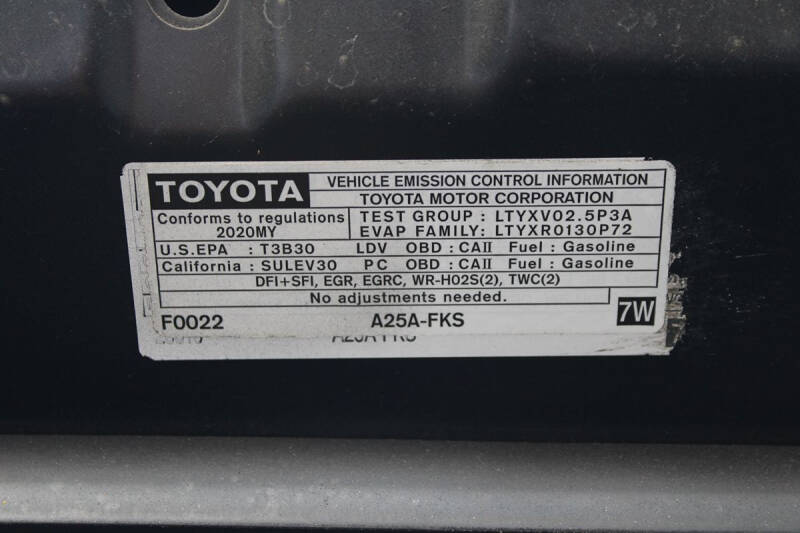 2020 Toyota Camry SE