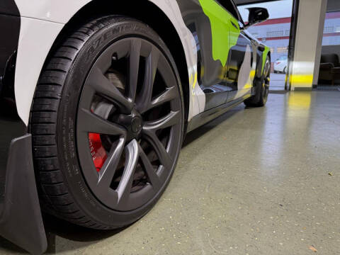 2021 Tesla Model S Plaid