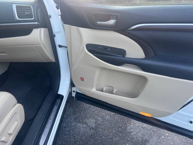 2014 Toyota Highlander Hybrid Limited Platinum