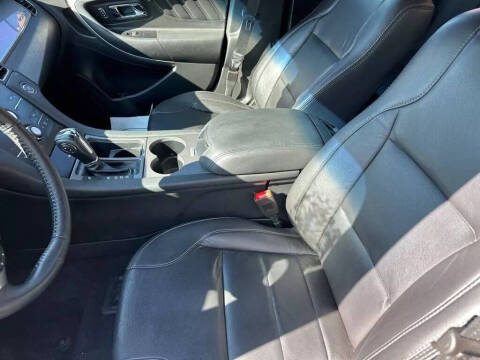 2019 Ford Taurus SEL