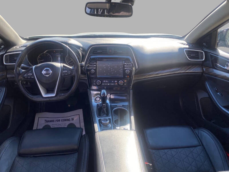 2017 Nissan Maxima Platinum