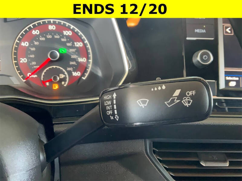 2019 Volkswagen Jetta R-Line