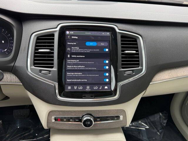 2023 Volvo XC90 B6 Core