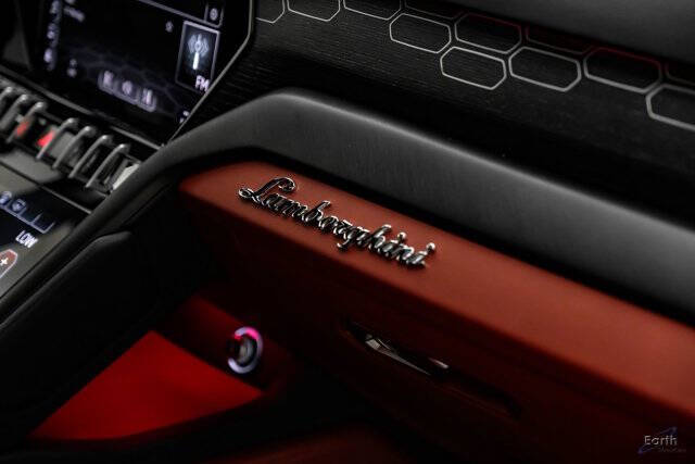 2022 Lamborghini Urus