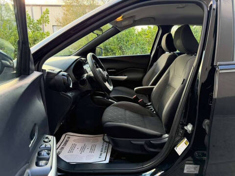 2019 Nissan Kicks SV