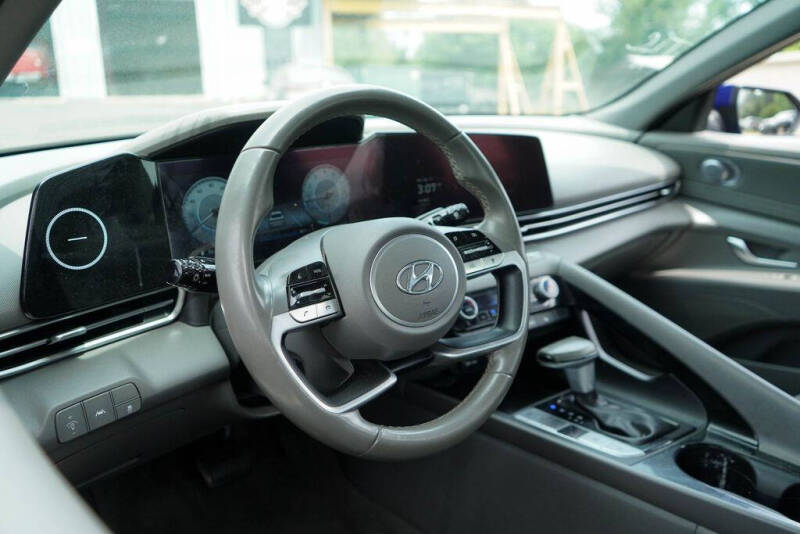 2023 Hyundai Elantra