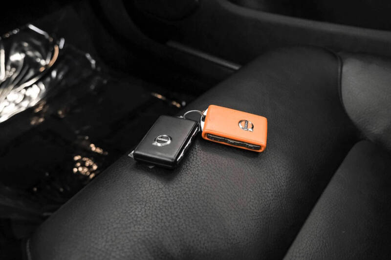 2021 Volvo V60 T5 Momentum