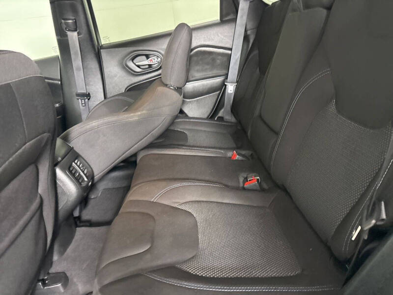 2020 Jeep Cherokee Latitude