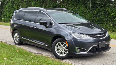 2020 Chrysler Pacifica Touring L