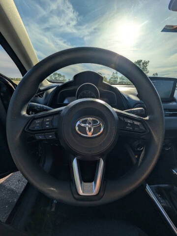 2020 Toyota Yaris Hatchback LE