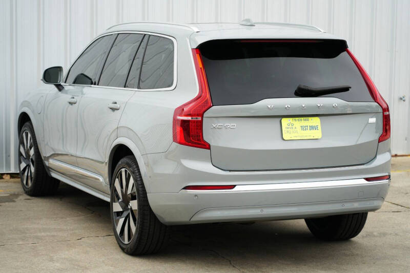 2024 Volvo XC90 Recharge T8 Ultimate Bright Theme 7P