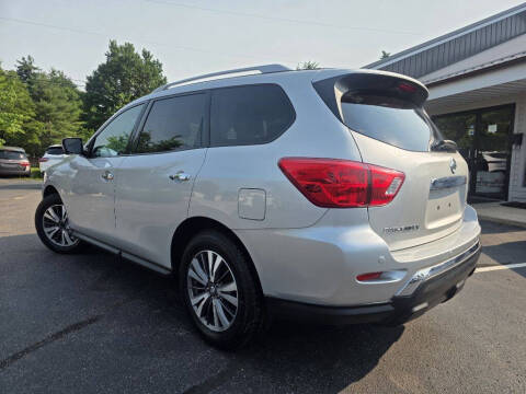 2017 Nissan Pathfinder S