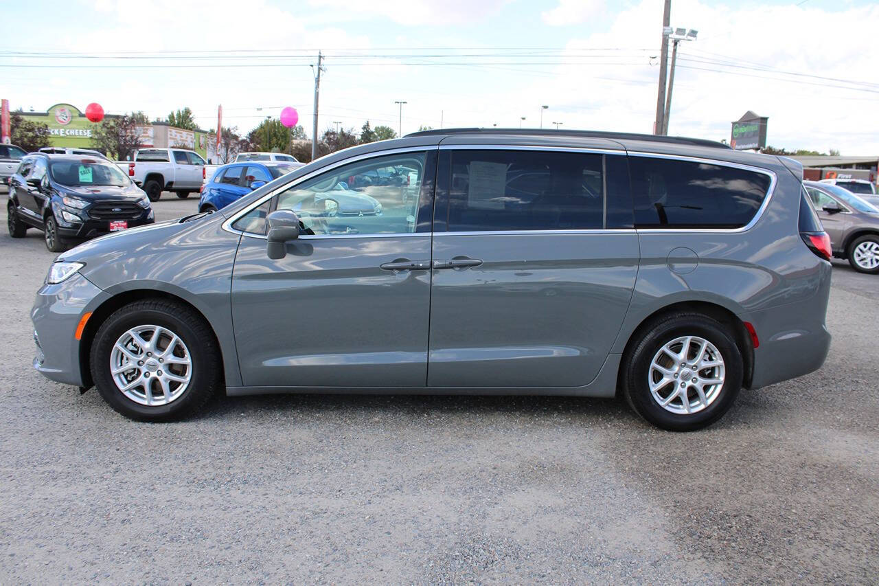 2022 Chrysler Pacifica for sale at Jennifer's Auto Sales & Service in Spokane Valley, WA