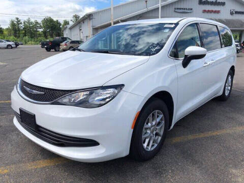 2020 Chrysler Voyager