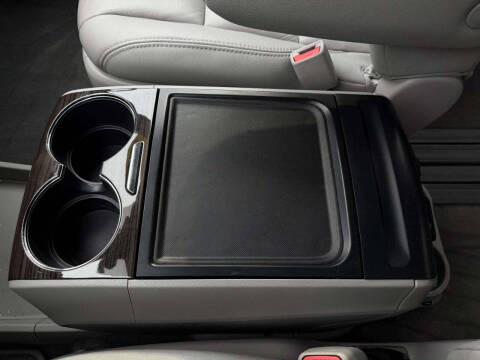 2018 Toyota Sienna XLE 8-Passenger