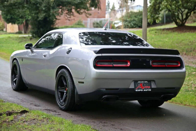 2016 Dodge Challenger SRT Hellcat