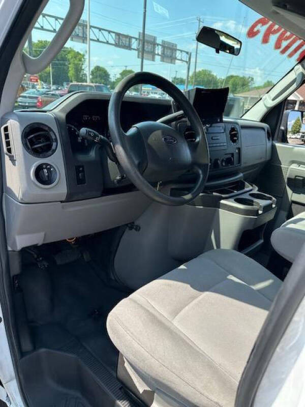 2014 Ford E-Series E-150