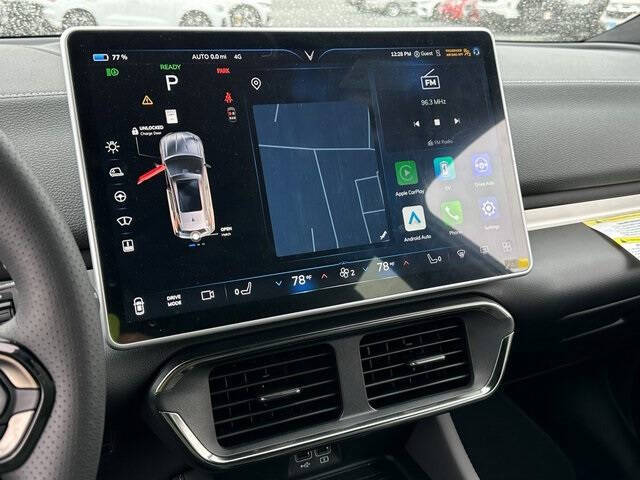 2025 VinFast VF8 Plus