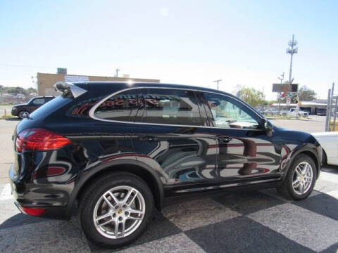 2014 Porsche Cayenne Platinum