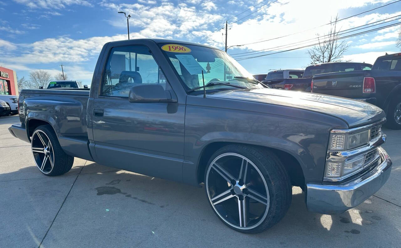1996 Chevrolet Silverado C1500 Silverado 2dr Standard Cab LB's photo