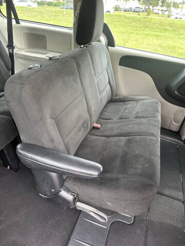 2015 Dodge Grand Caravan American Value Package