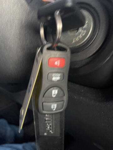 2012 Nissan Titan SV